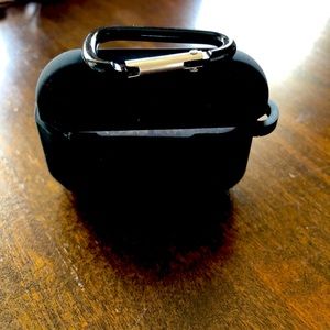 AirPods Pro black silicone case with attached lid